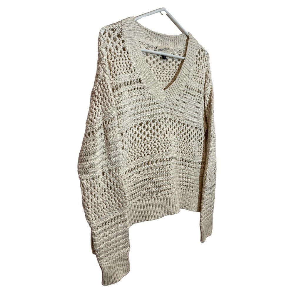 Top by Universal Threads - Picture 10 of 17